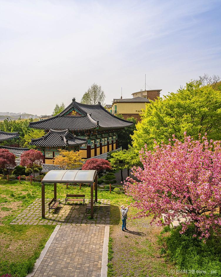 Yongin Eunsungsa Temple