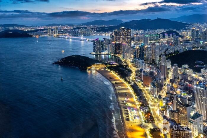 BUSAN X the SKY